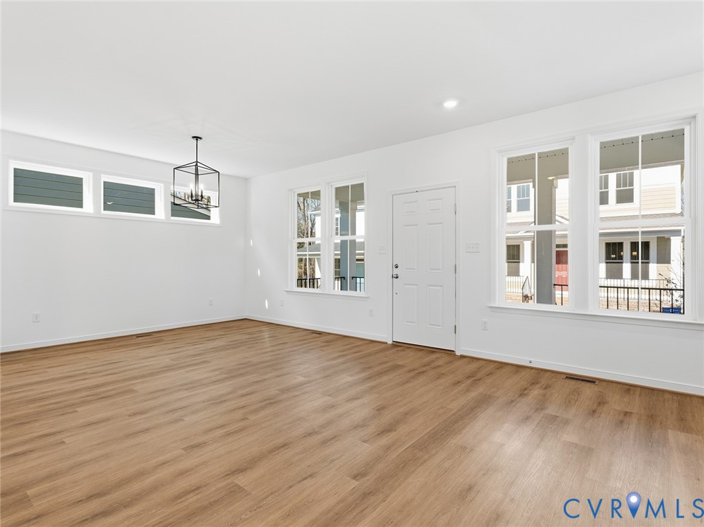 16202 White Oak Tree Ct