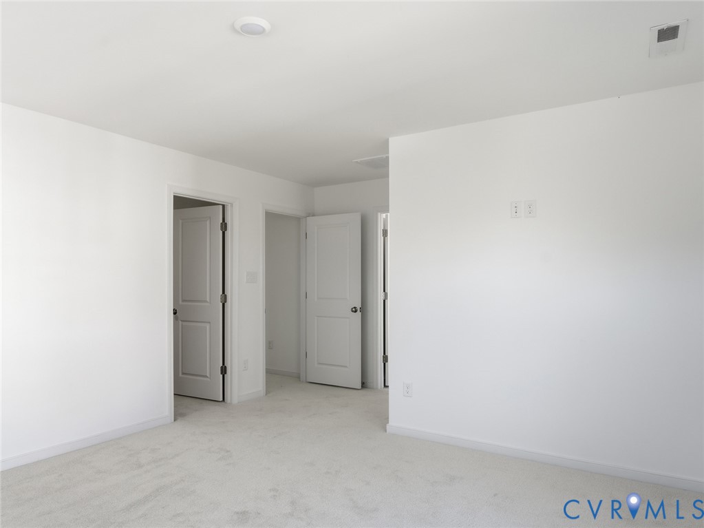 16202 White Oak Tree Ct