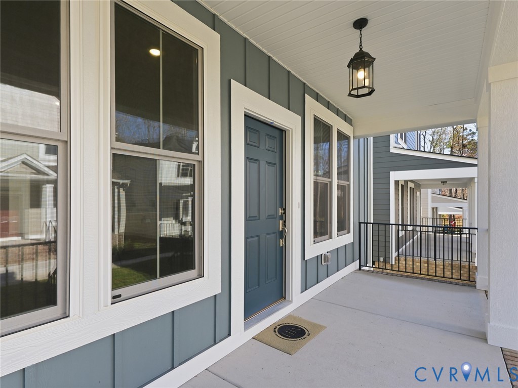 16202 White Oak Tree Ct