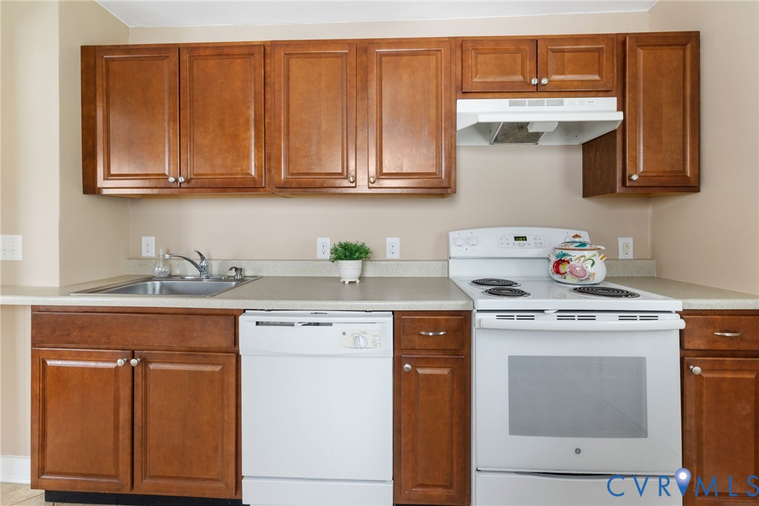 1902 Brandonview Ave