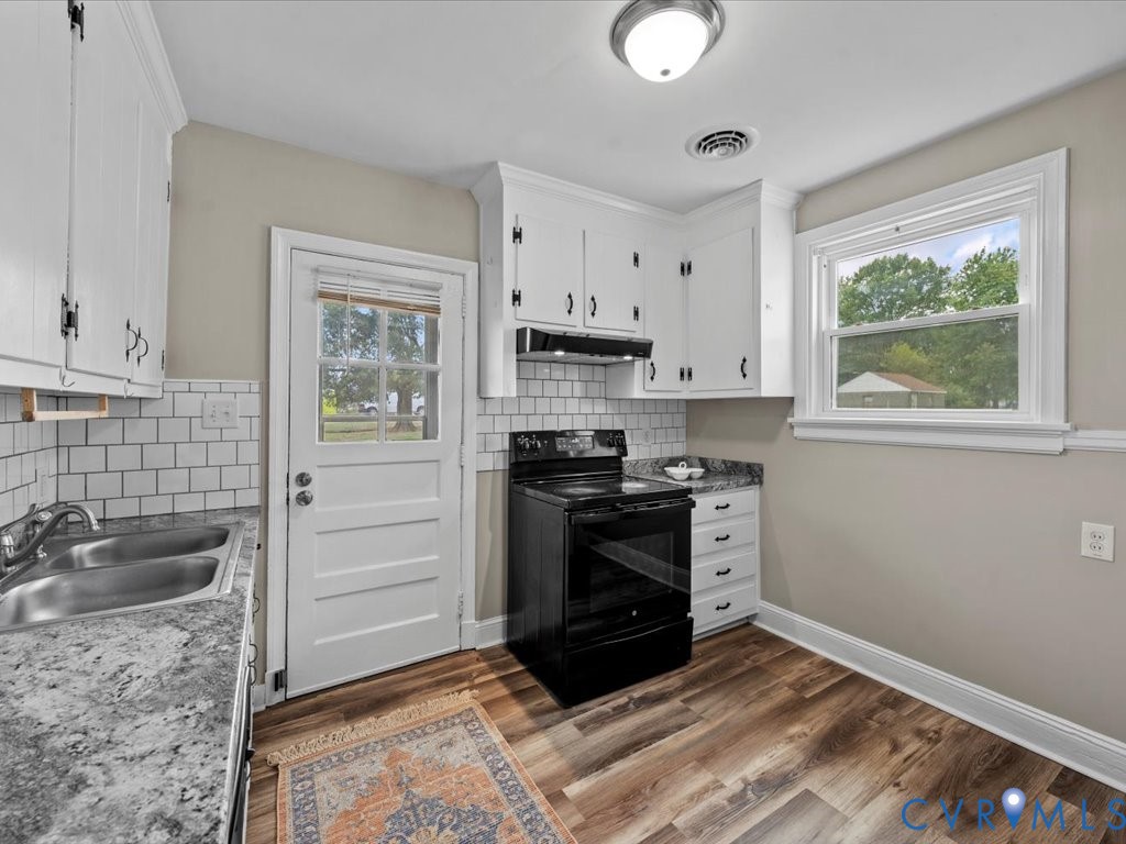 2501 Carlisle Ave