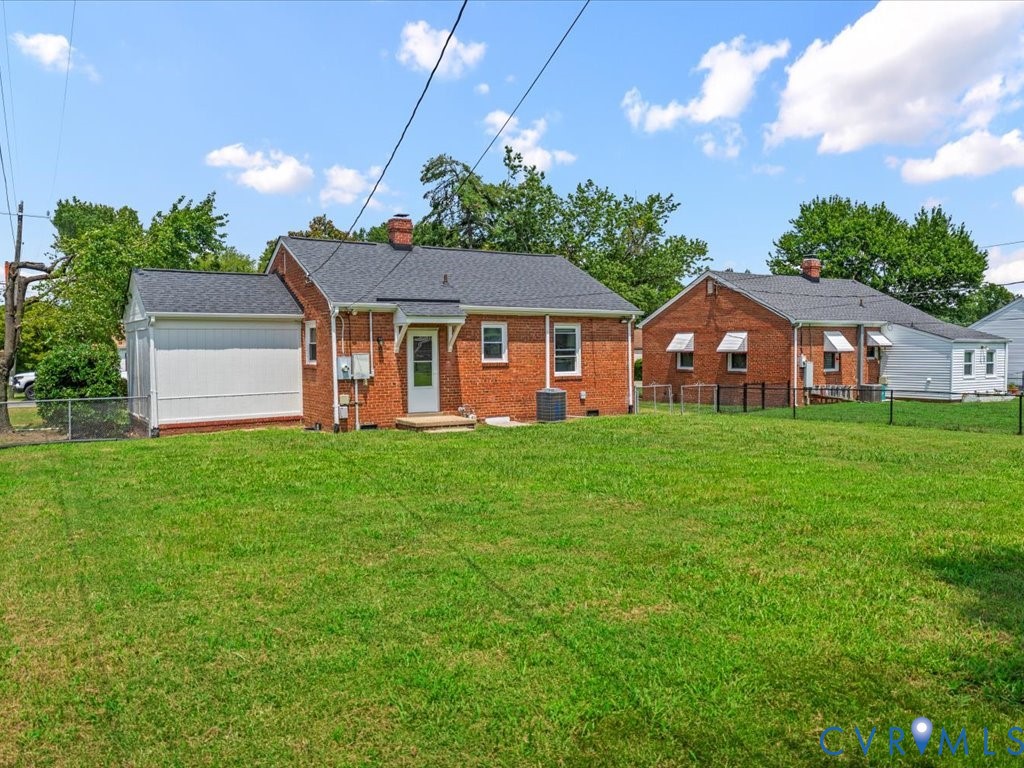 2501 Carlisle Ave