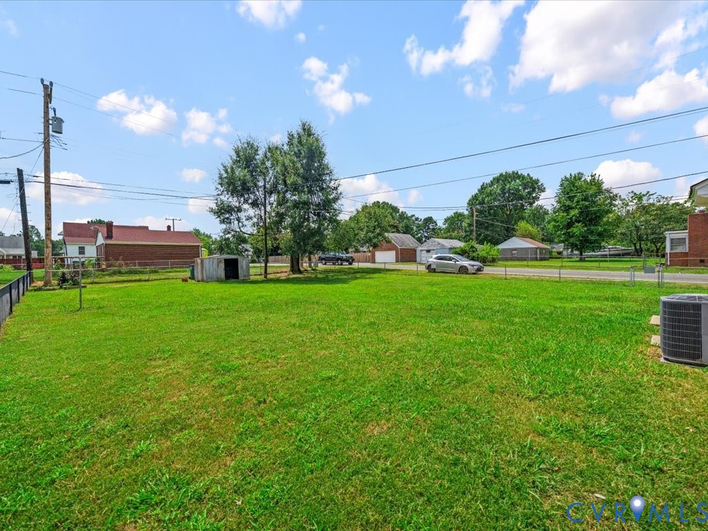 2501 Carlisle Ave