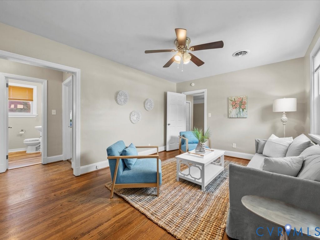 2501 Carlisle Ave