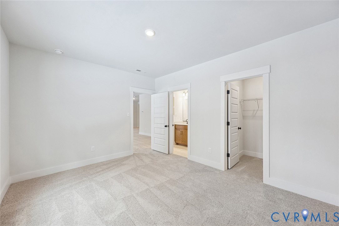 6860 Cove Creek Ter