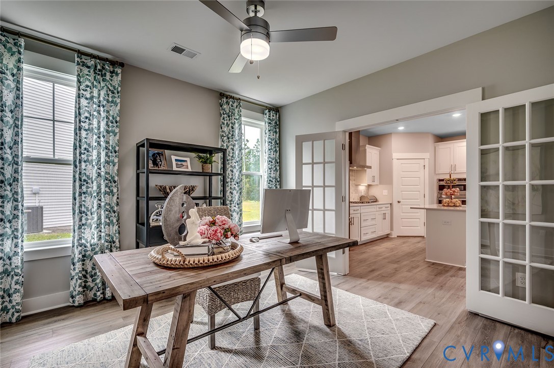 6860 Cove Creek Ter