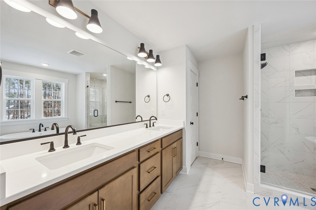 6860 Cove Creek Ter