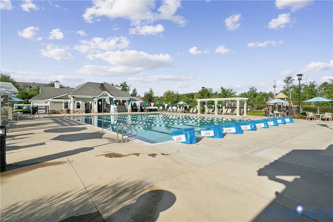 6860 Cove Creek Ter