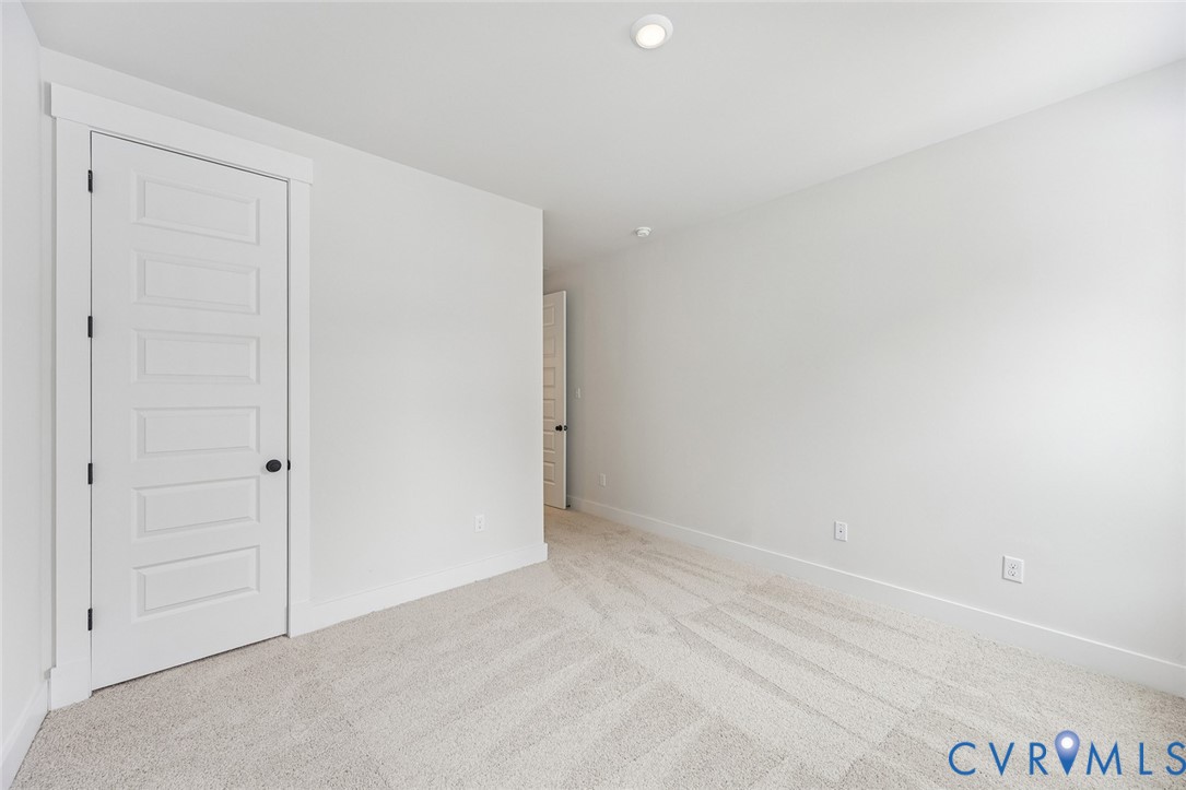 6860 Cove Creek Ter