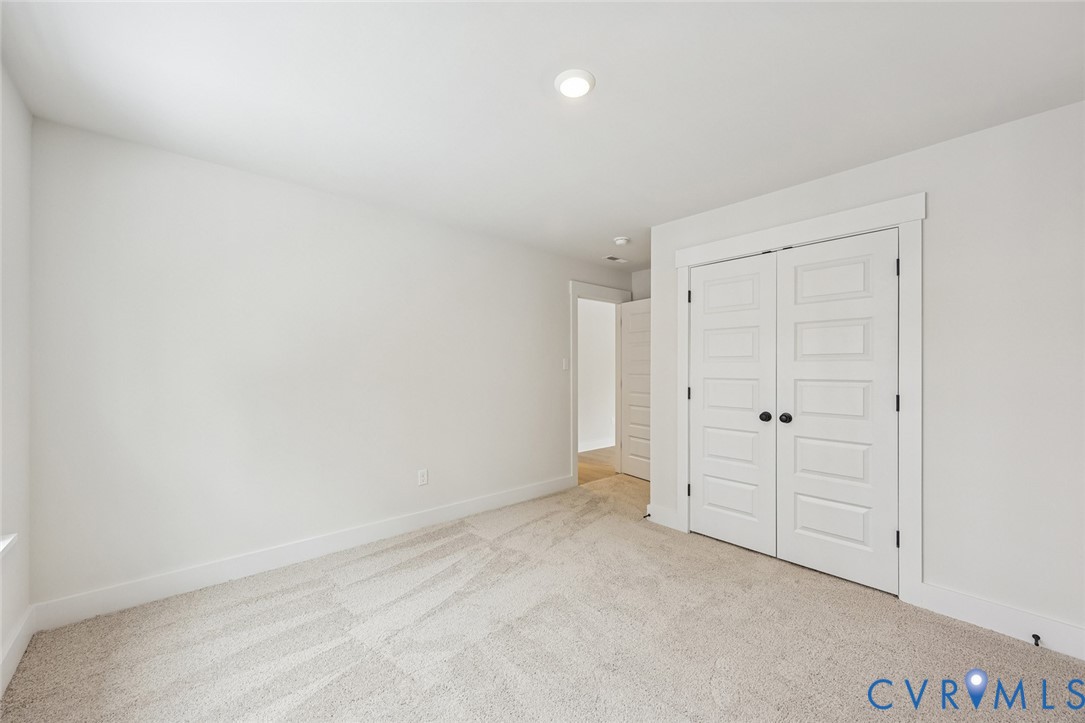 6860 Cove Creek Ter