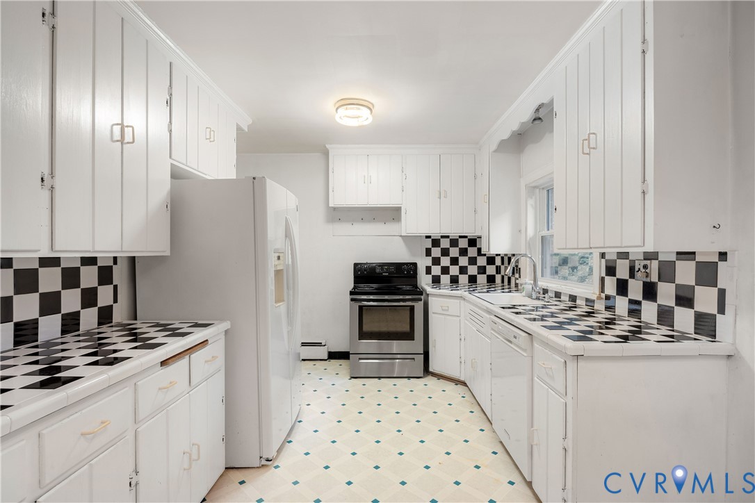 8211 Rambler Dr