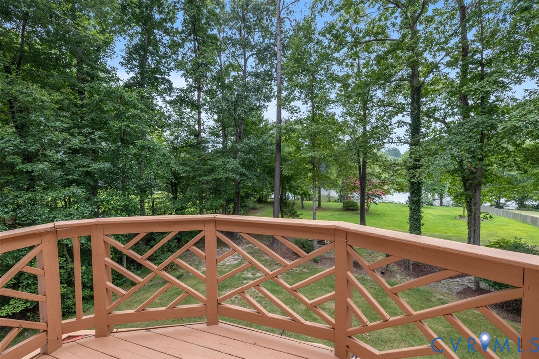 12700 Lakestone Dr