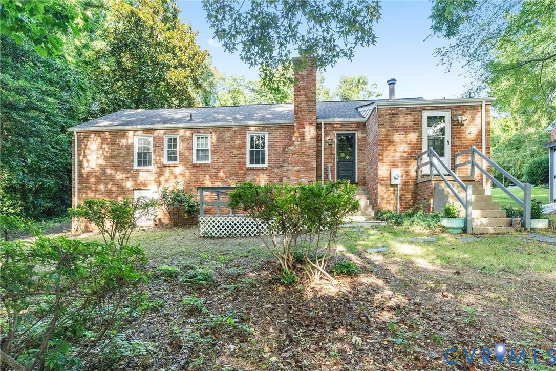 521 Willowtree Dr
