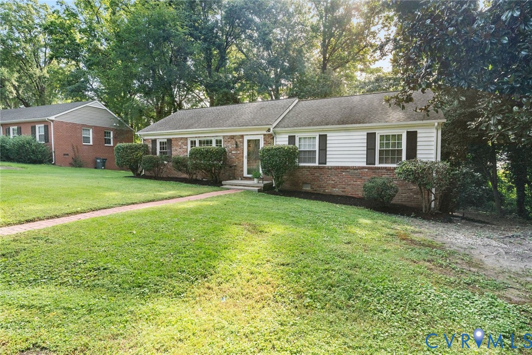 521 Willowtree Dr