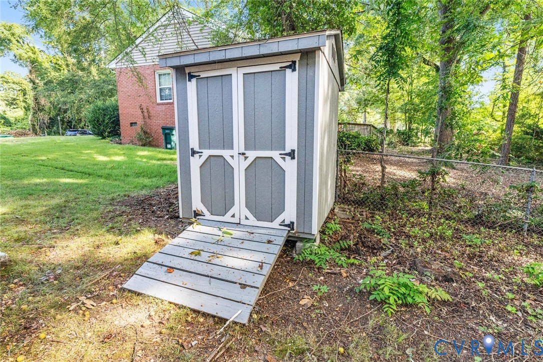 521 Willowtree Dr