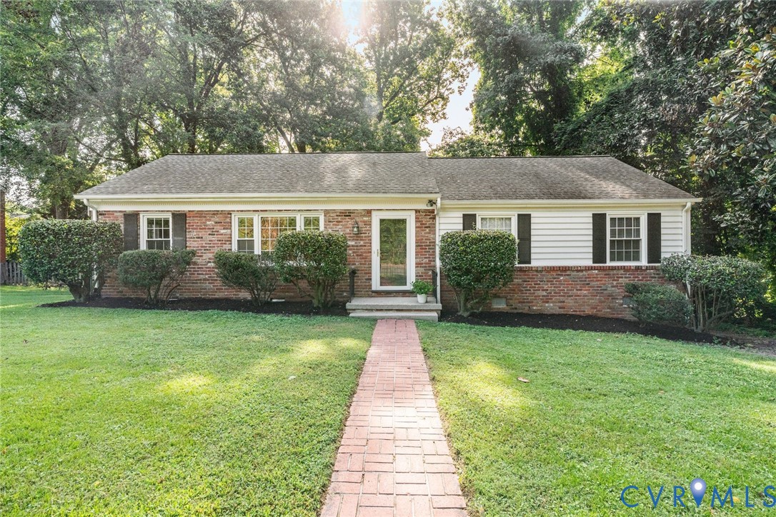 521 Willowtree Dr