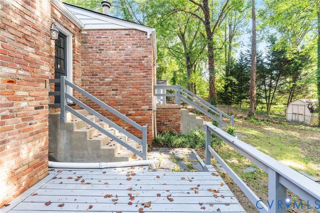 521 Willowtree Dr