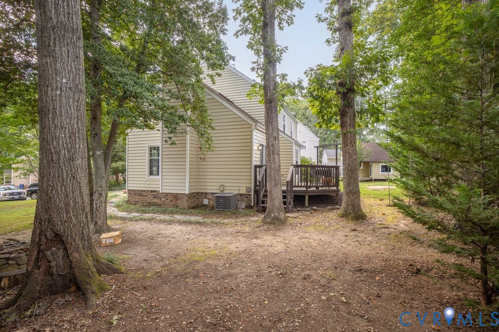12200 McKenna Ct