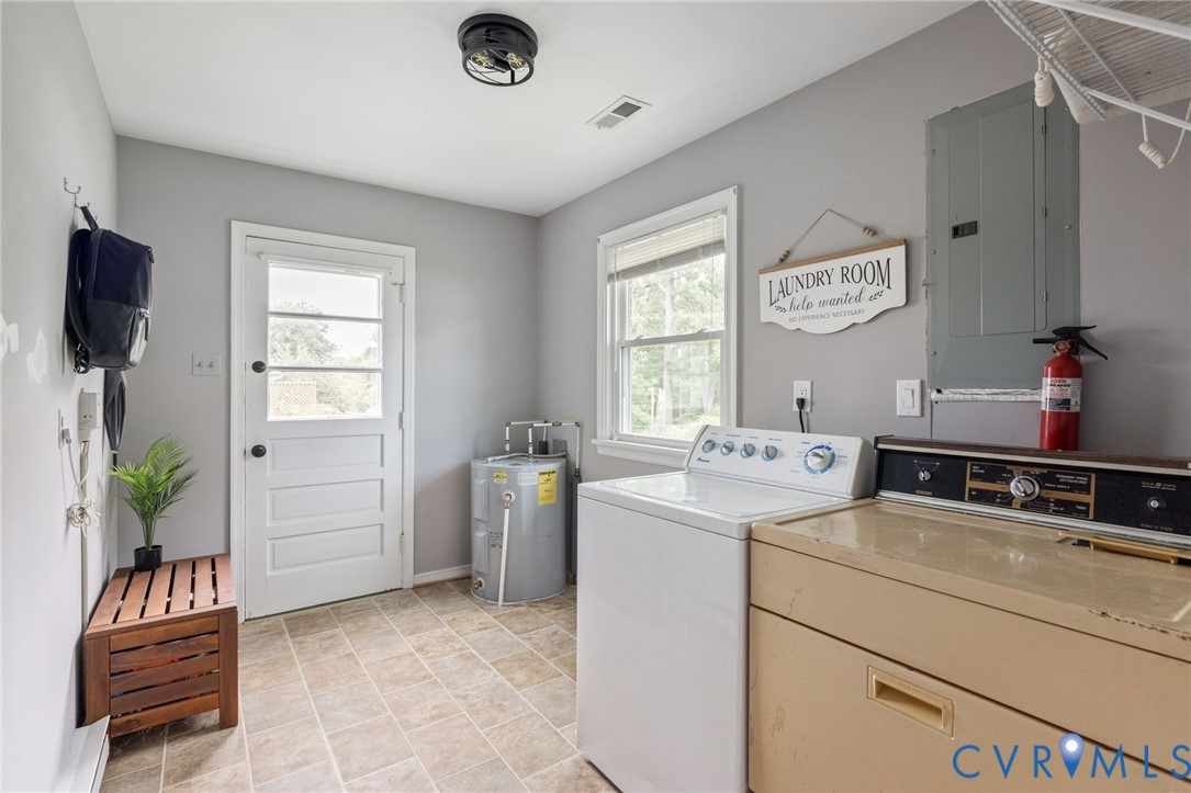 308 Woodview Dr
