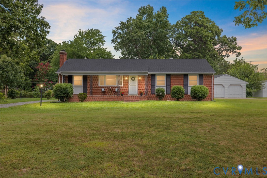 308 Woodview Dr
