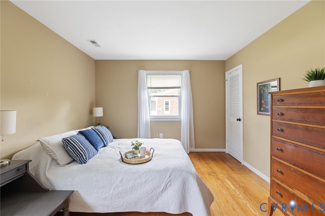 308 Woodview Dr