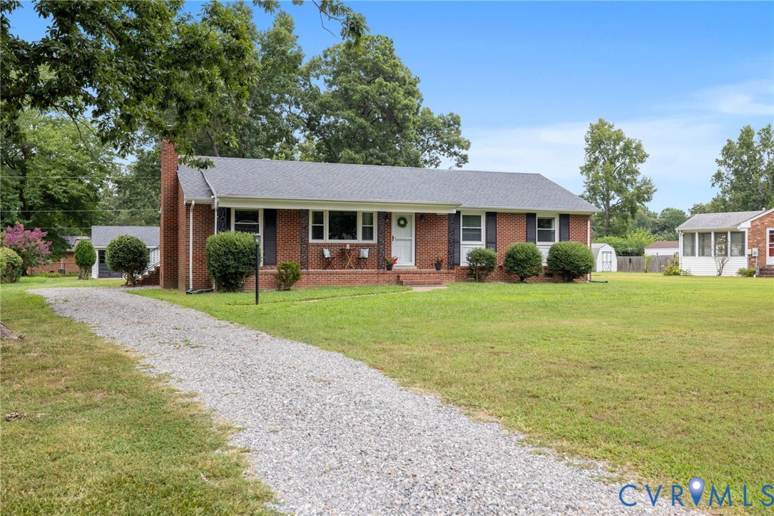 308 Woodview Dr