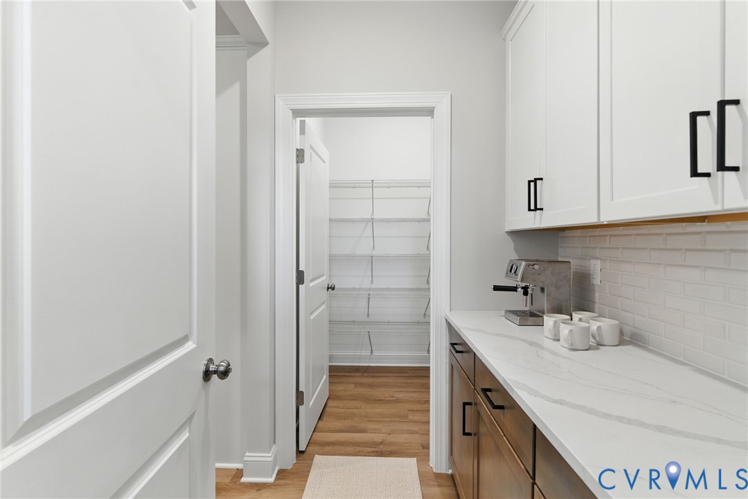 1363 Meadow Grove Dr