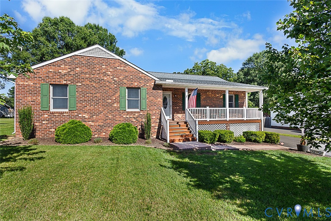 9035 Fayemont Dr