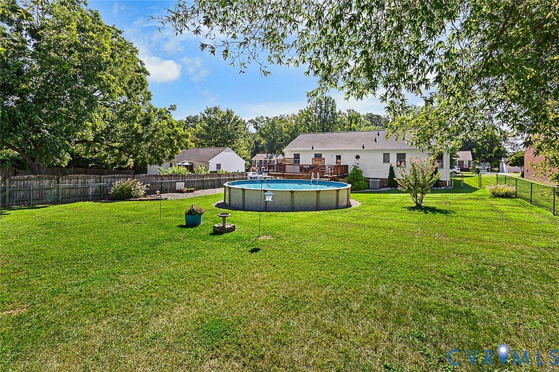 9035 Fayemont Dr