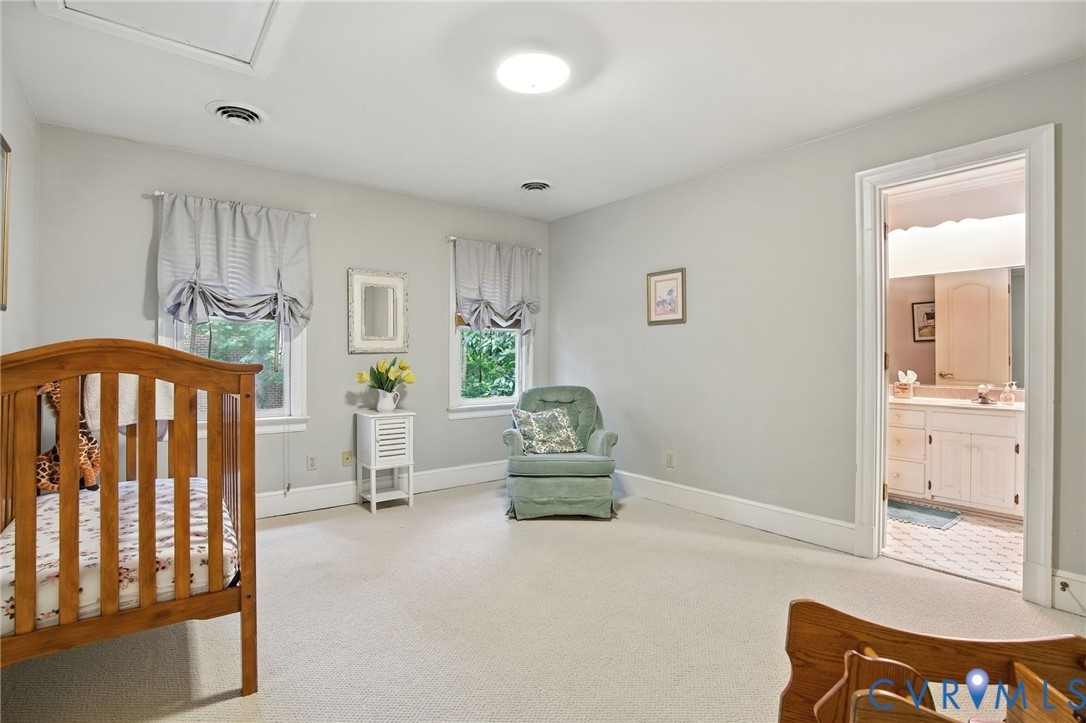 106 Huddersfield Dr