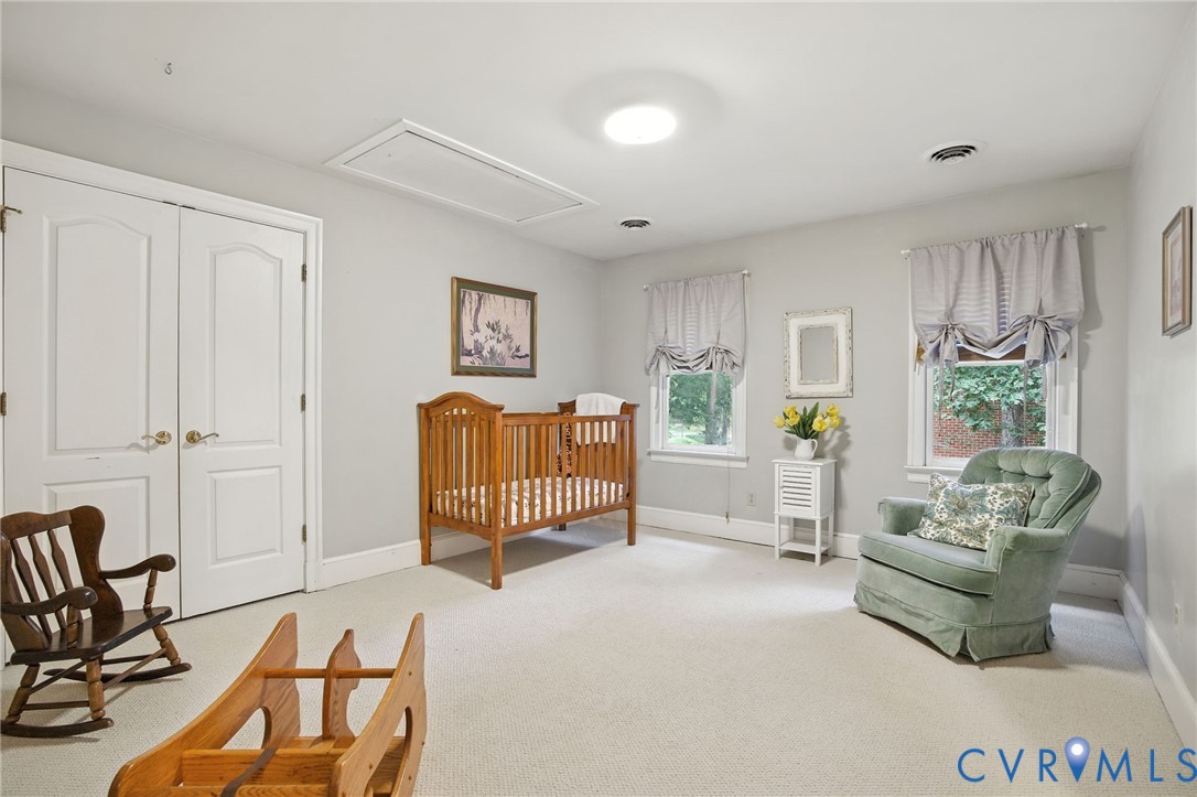 106 Huddersfield Dr