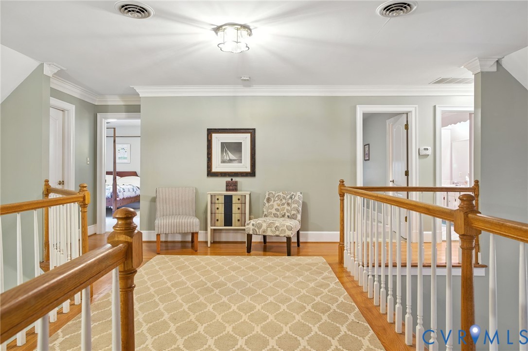106 Huddersfield Dr