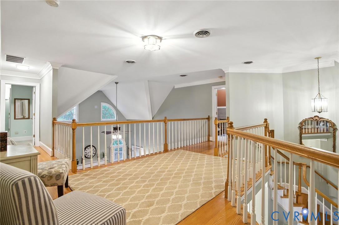 106 Huddersfield Dr