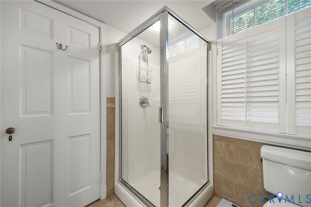 38 E Lock Ln Unit#4