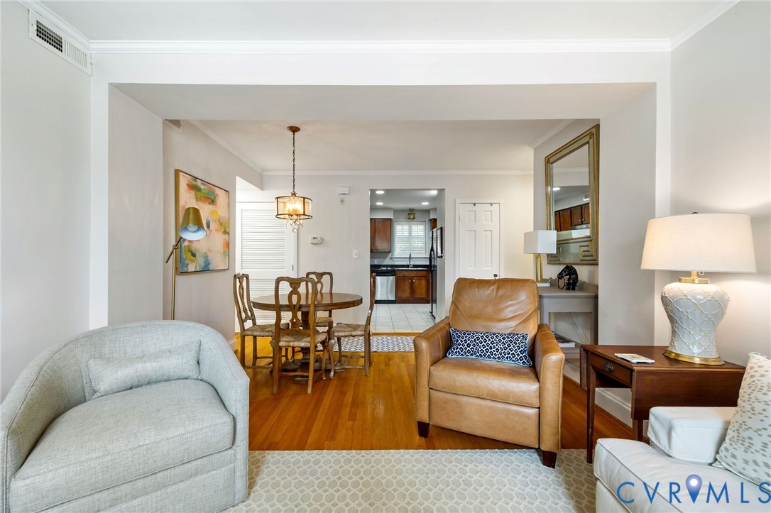 38 E Lock Ln Unit#4