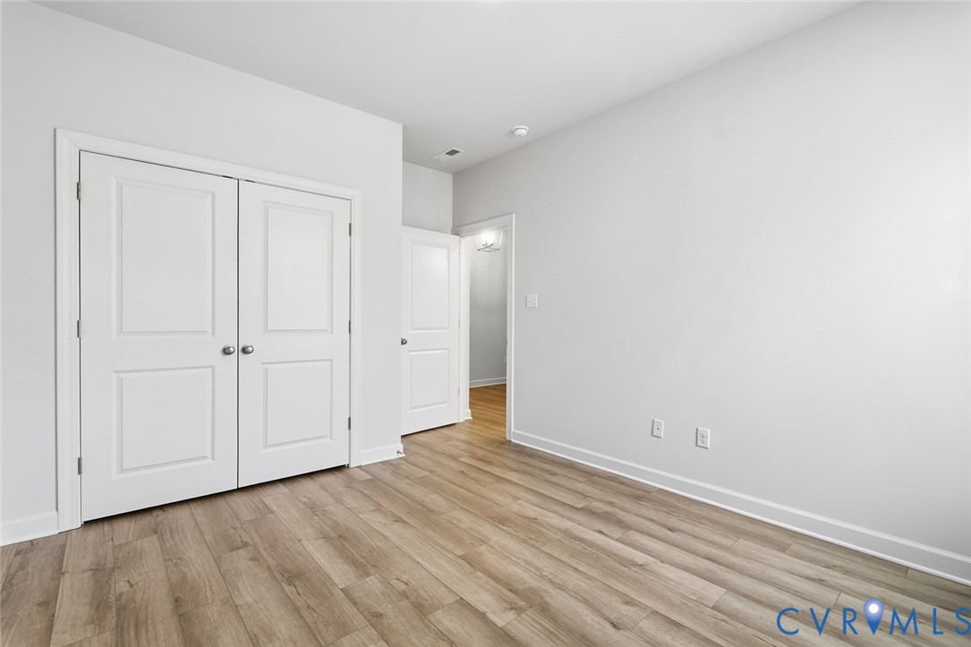 19025 Palisades Rdg
