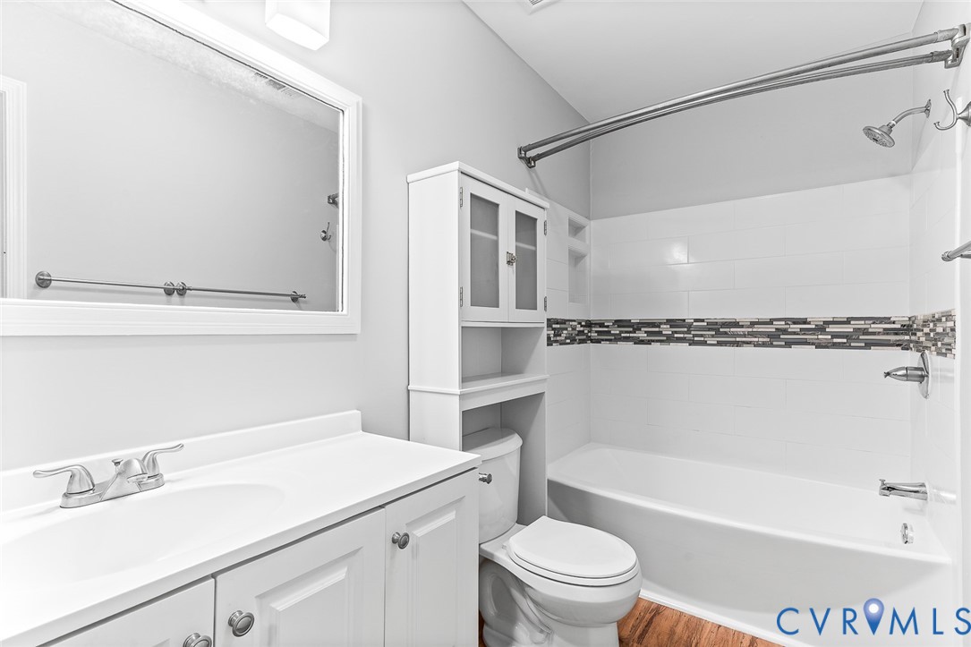 3105 Lalonde Dr