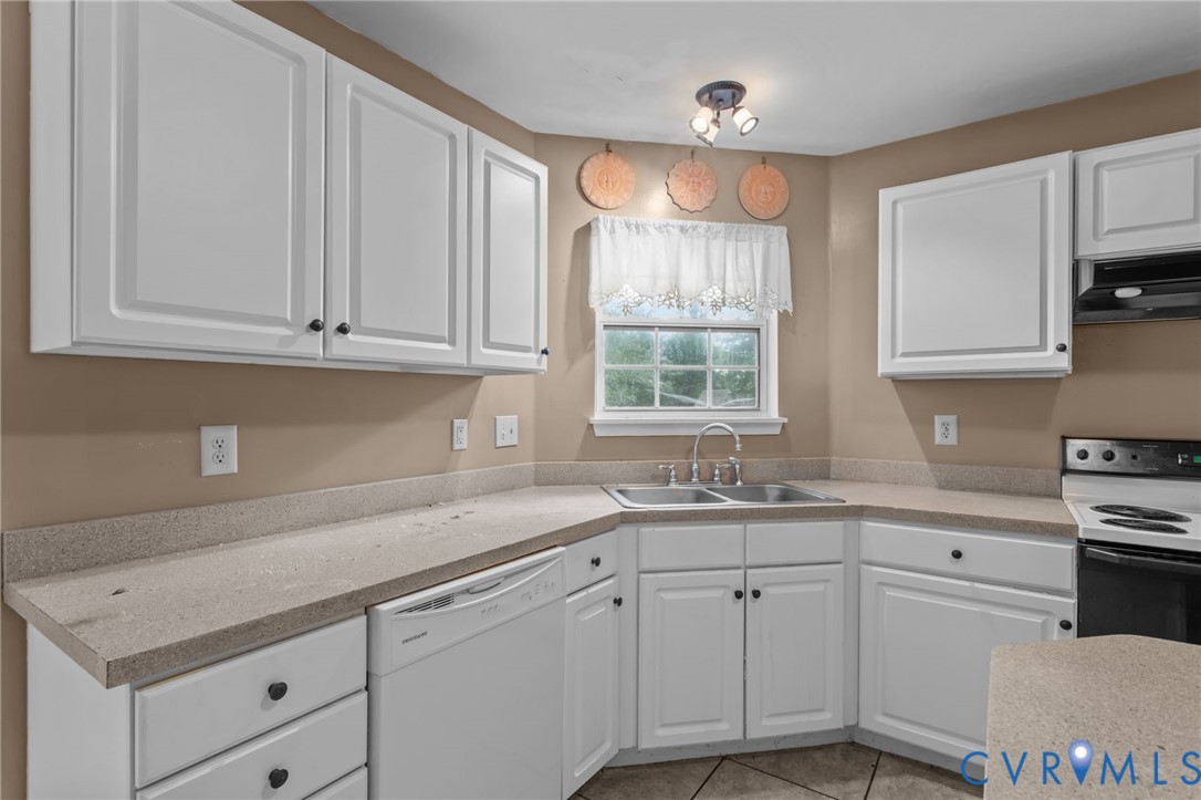 9525 Kennedy Station Ter