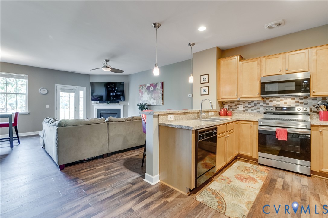 7357 Jackson Arch Dr