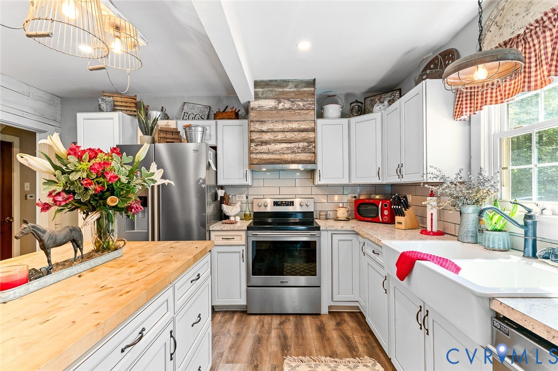 9261 South Courthouse Rd