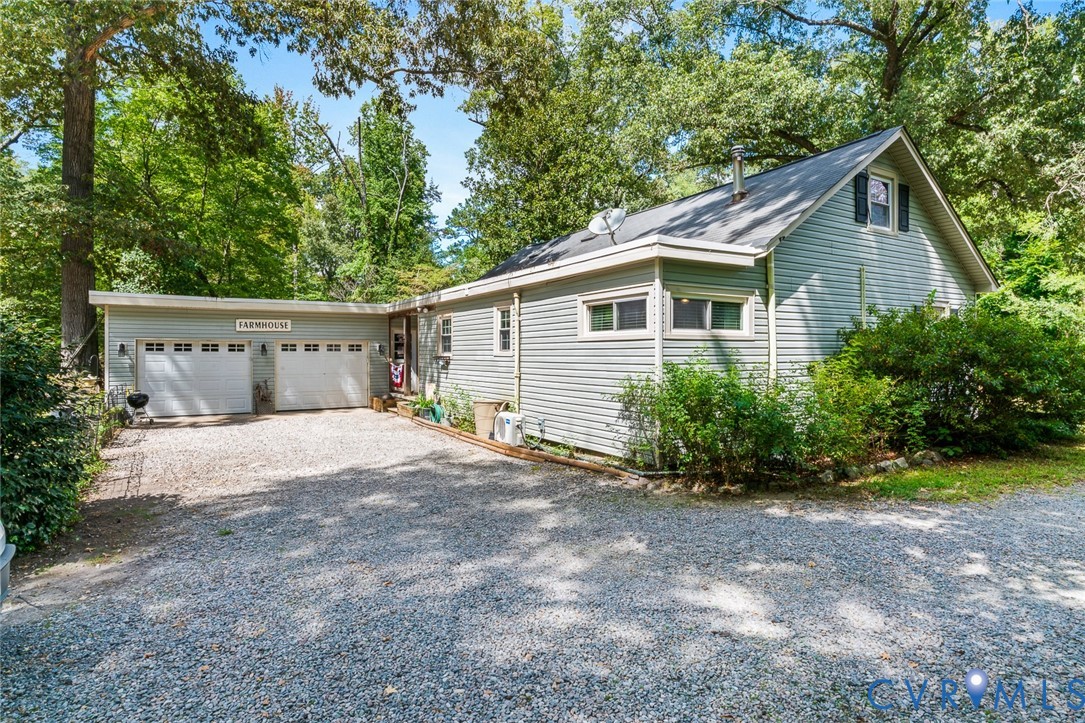 9261 South Courthouse Rd