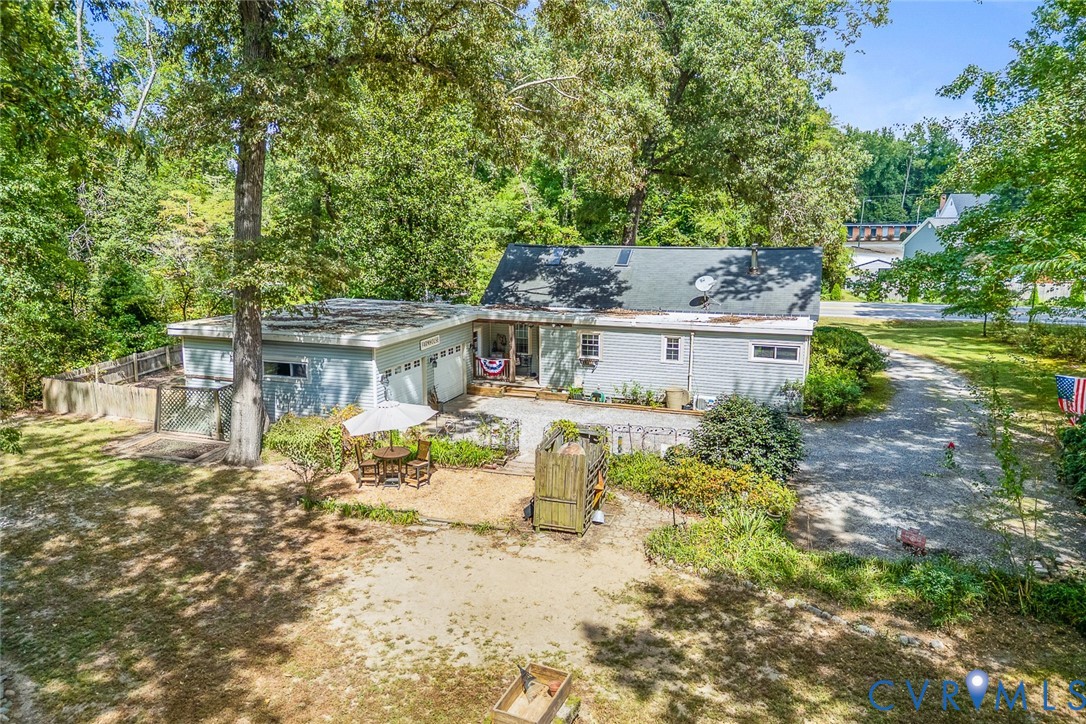 9261 South Courthouse Rd