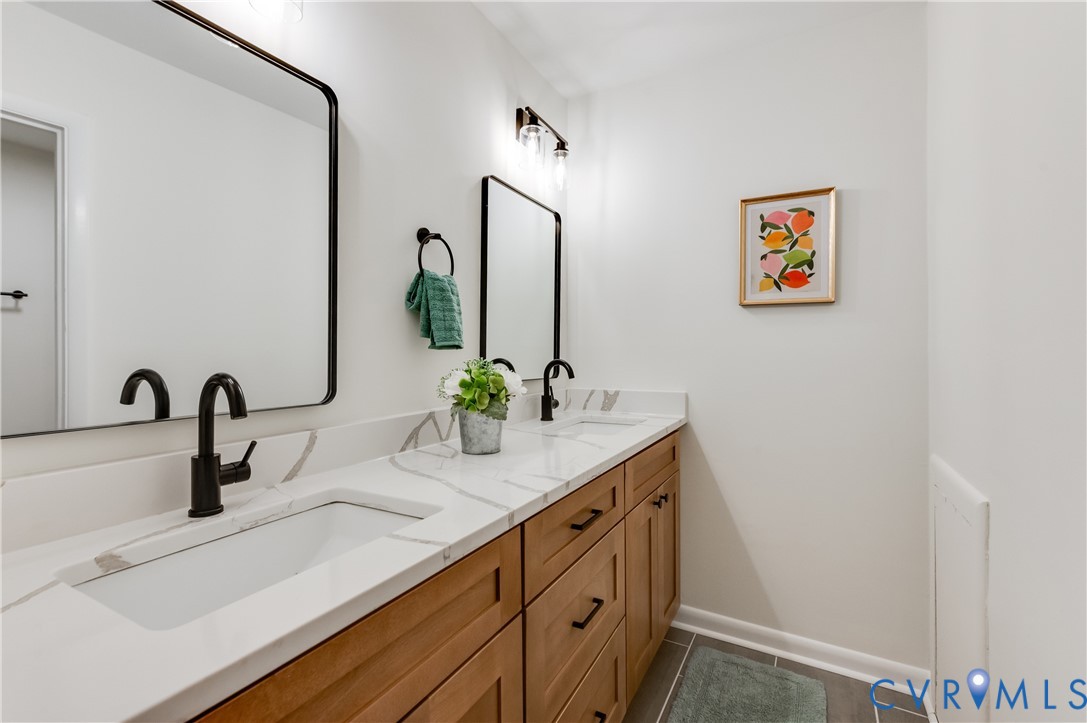 11904 W Briar Patch Dr