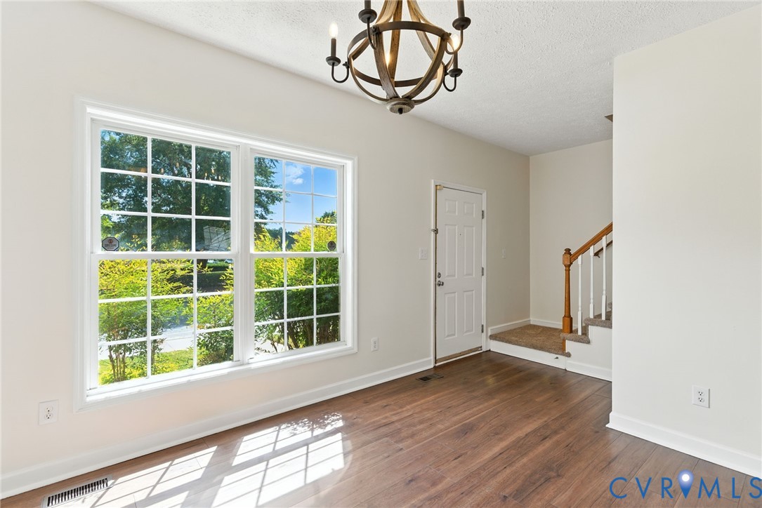 2716 Goyne Loop