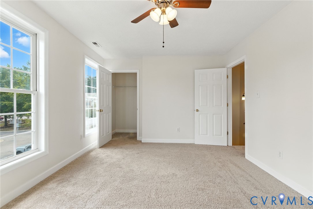 2716 Goyne Loop