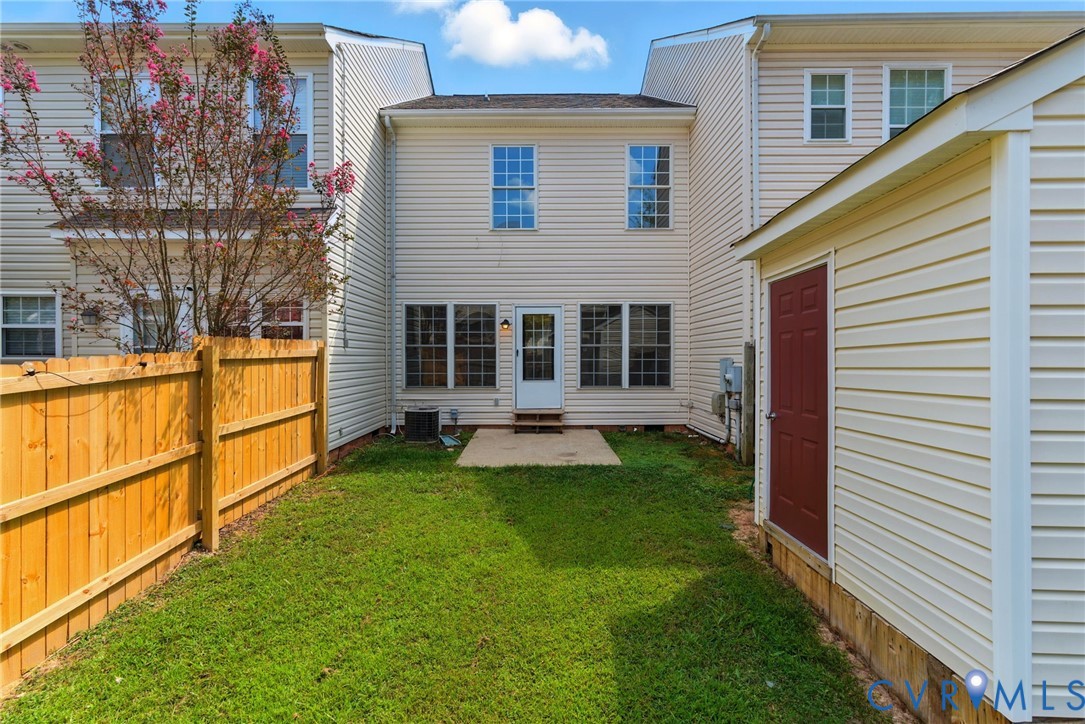 2716 Goyne Loop
