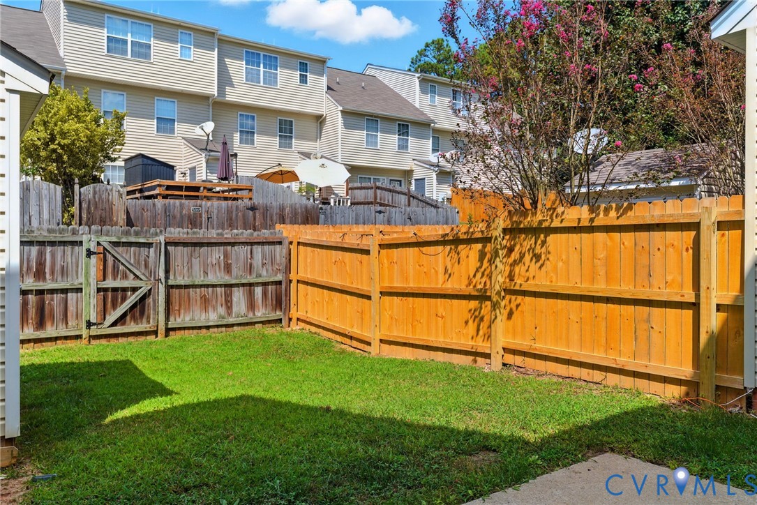 2716 Goyne Loop