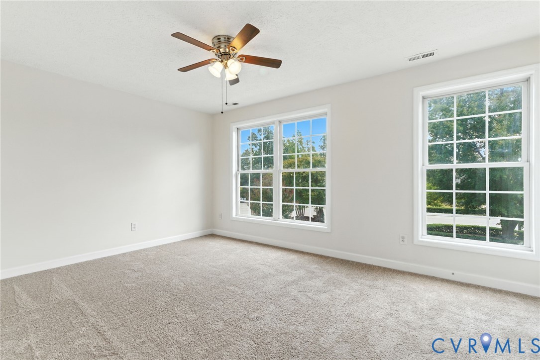 2716 Goyne Loop