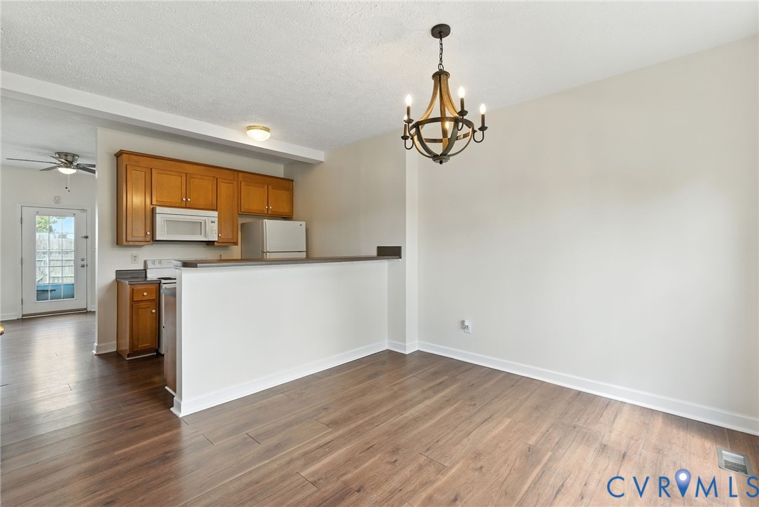 2716 Goyne Loop