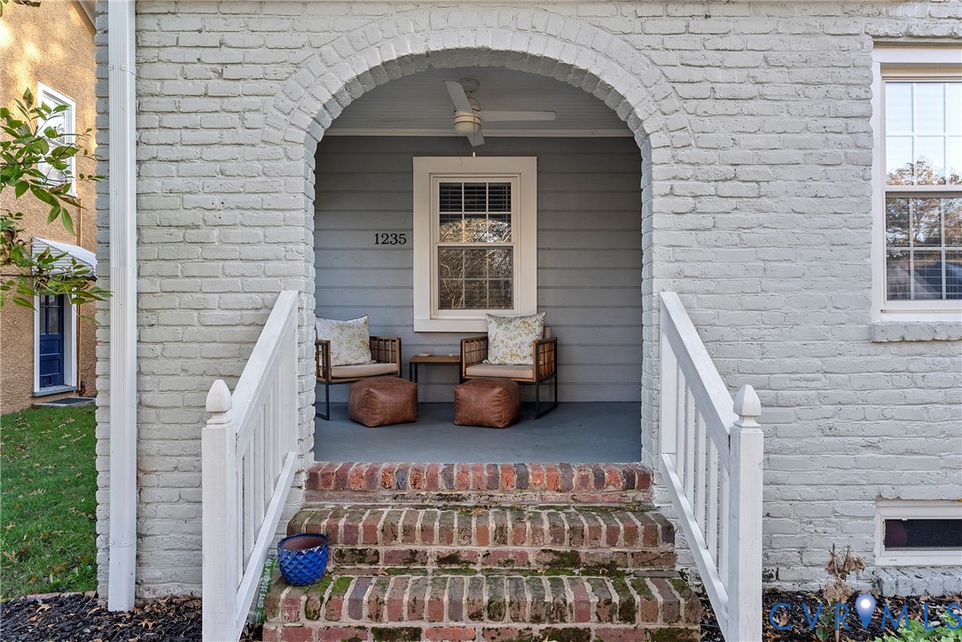 1235 Warren Ave